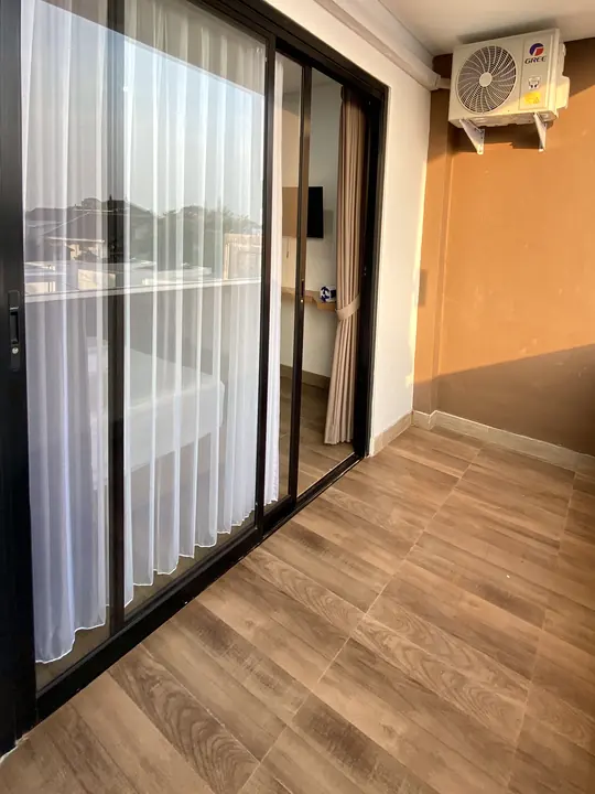 Studio B: private balcony